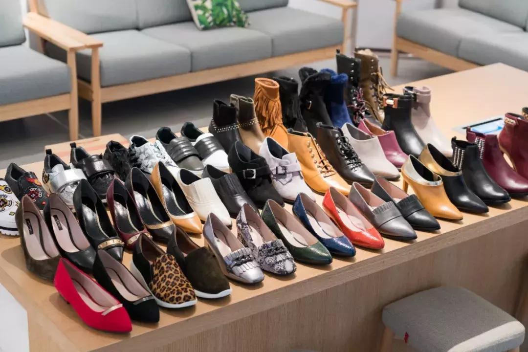 莱尔斯丹男鞋休闲鞋,莱尔斯丹女士包包