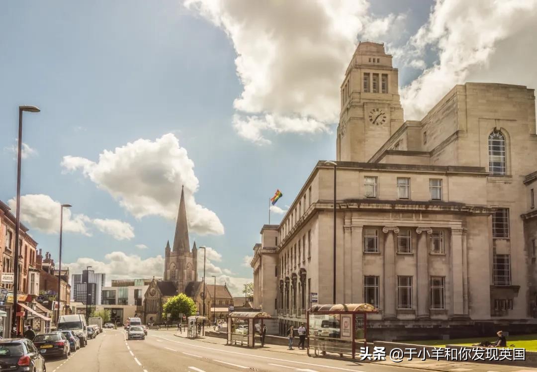 英国利兹大学留学要求高吗,留学英国利兹大学一年多少钱