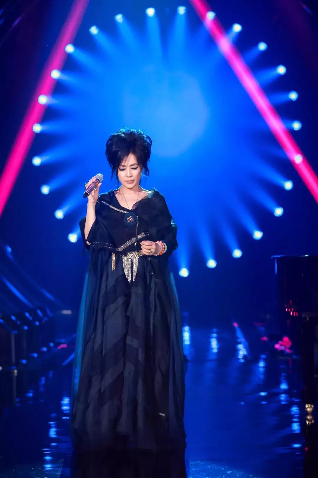 台湾音乐四十年，为你讲述齐豫的游吟人生：我以我心，吟《今世》，唱三毛。