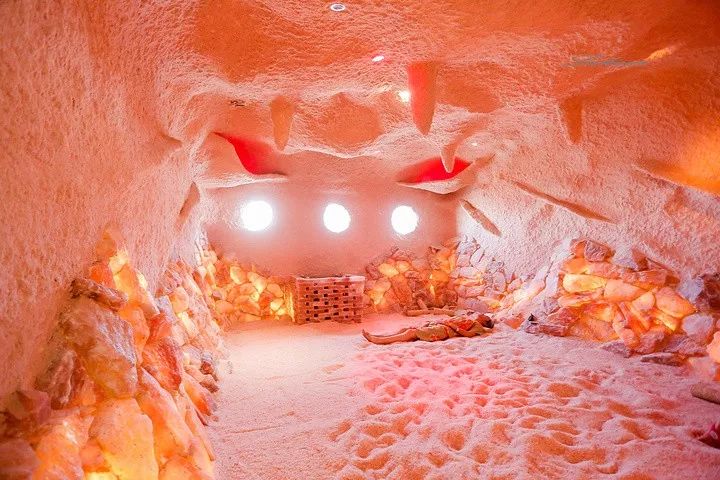 乌鲁木齐周边泡温泉的地方,乌鲁木齐附近哪里可以泡天然温泉