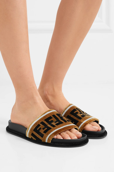 耐看又不磨脚的休闲鞋,又潮脚感又好的鞋