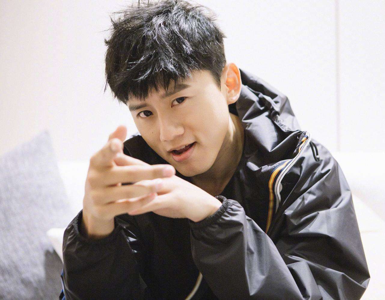 张杰有小孩了么,张杰有小孩子吗