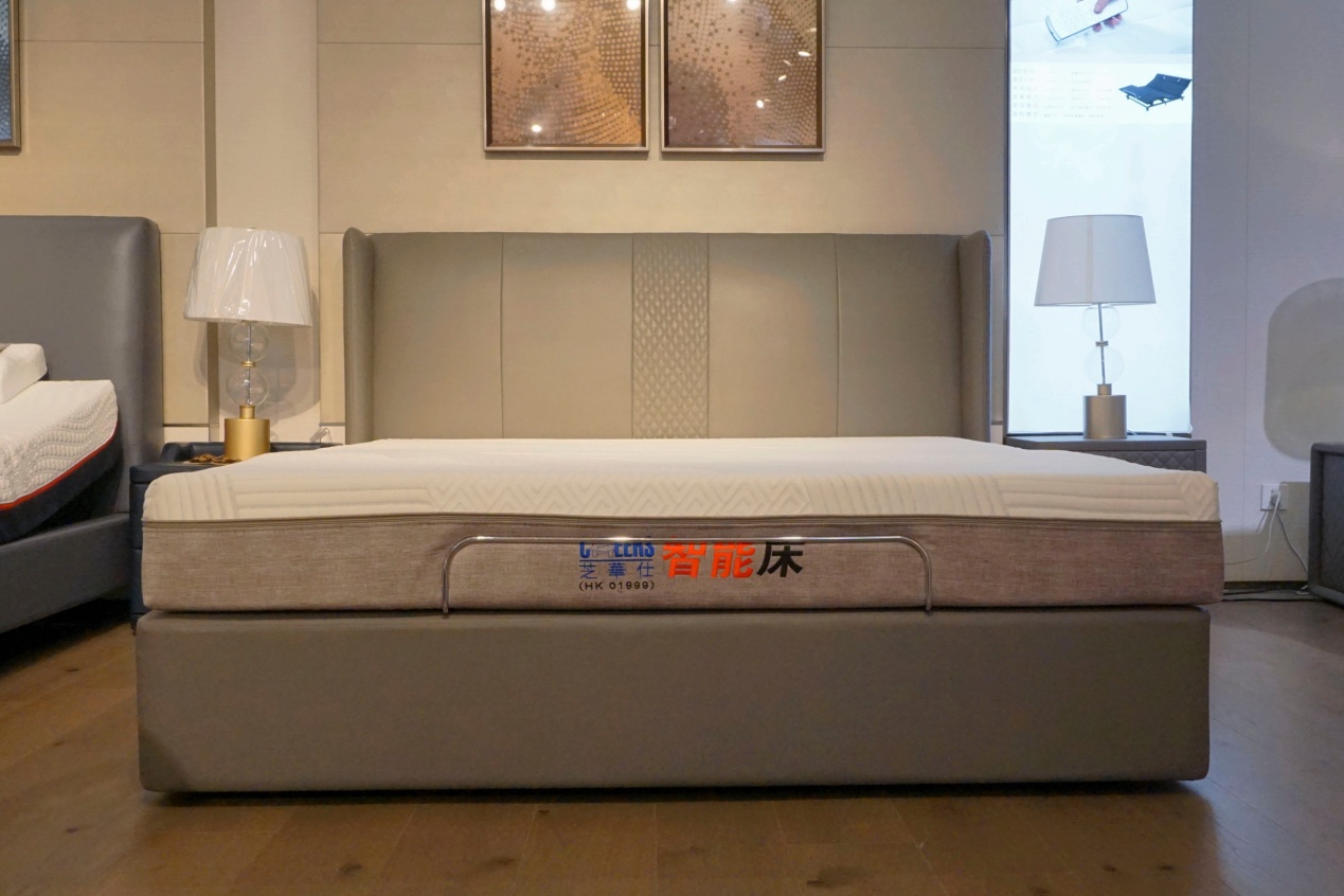 芝华仕对比掌上明珠床选哪个,芝华仕真皮电动智能床