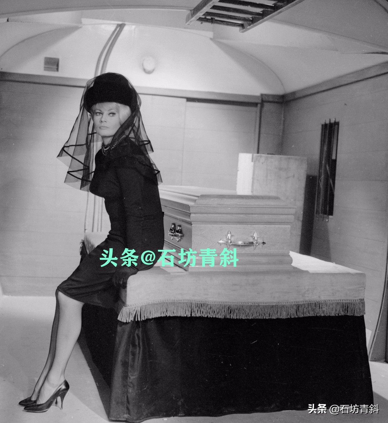 瑞典性感女神被丈夫席卷全部财产，晚年身无分文露宿街头