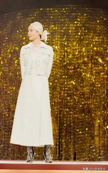 石头姐婚姻近况,身价2亿的石头姐