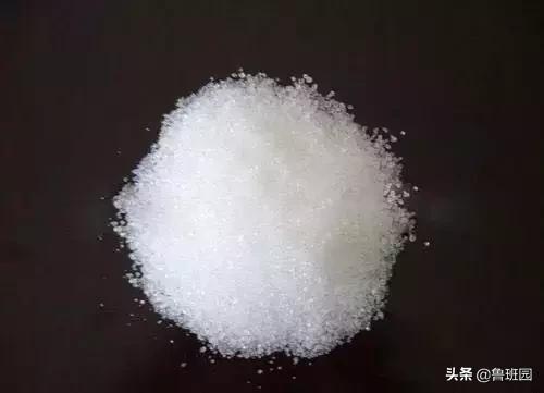 白乳胶和胶水的区别,白乳胶和拼板胶哪个更适合断木板