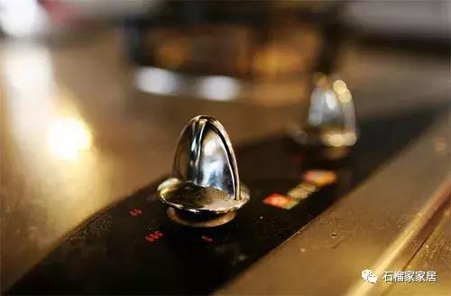 燃气灶用台式好还是嵌入式好,装修过程中燃气使用注意事项