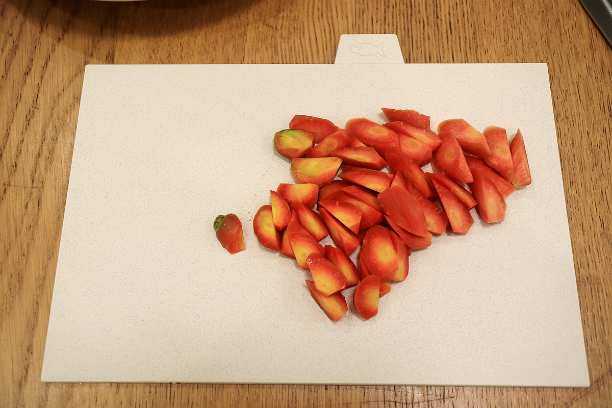 清炖牛肉的最正宗炖法番茄炖牛肉,番茄炖牛肉爽口营养味美开胃