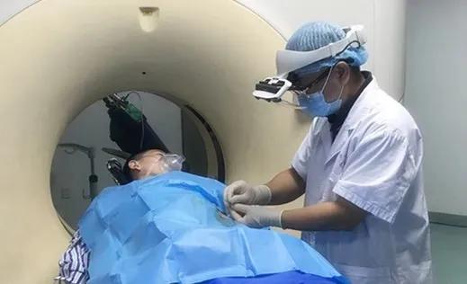 股骨颈肿瘤微创,中医院骨二科