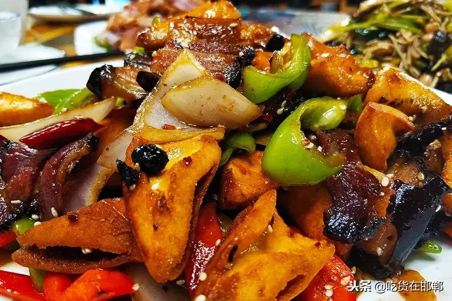 工业风和现代风设计餐饮,工业风和复古融合的餐厅