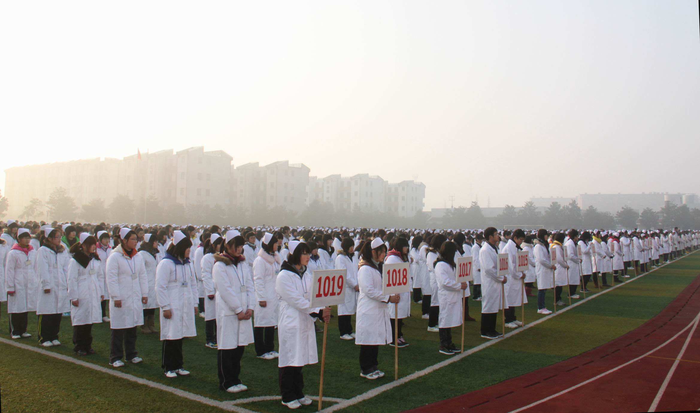 成都最好公立中专卫校有哪些,读卫校学什么好有前途