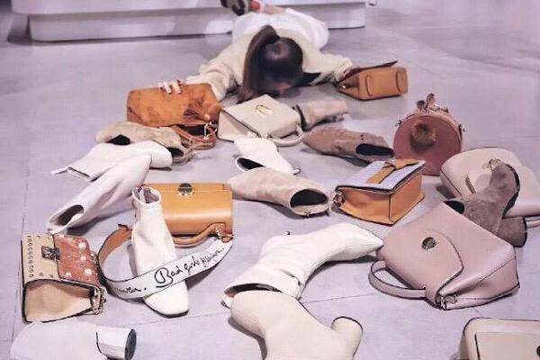 别人模仿刘敏涛,韩雪模仿