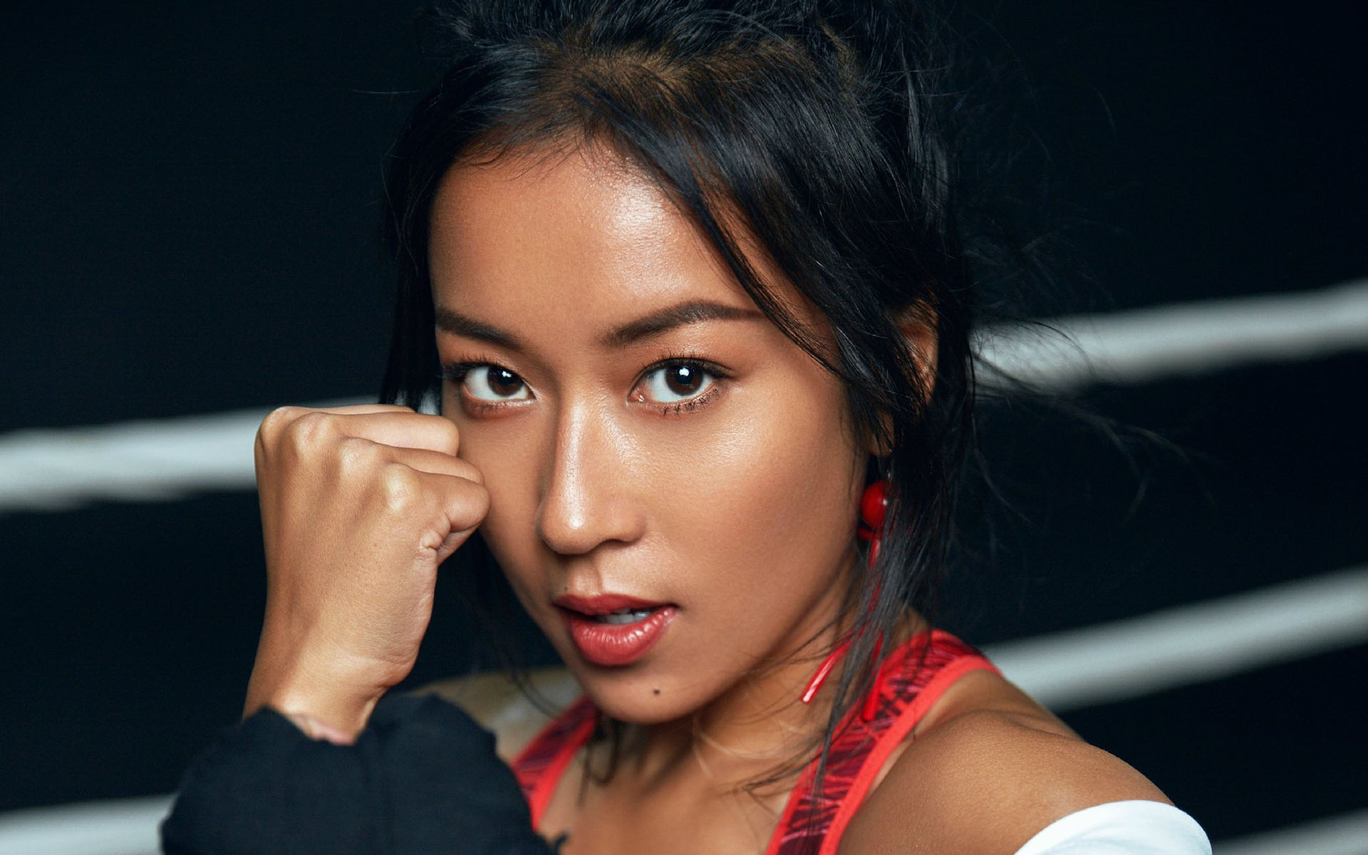 邓紫棋会成为新一代天后吗,邓紫棋被评为中国华语乐坛天后