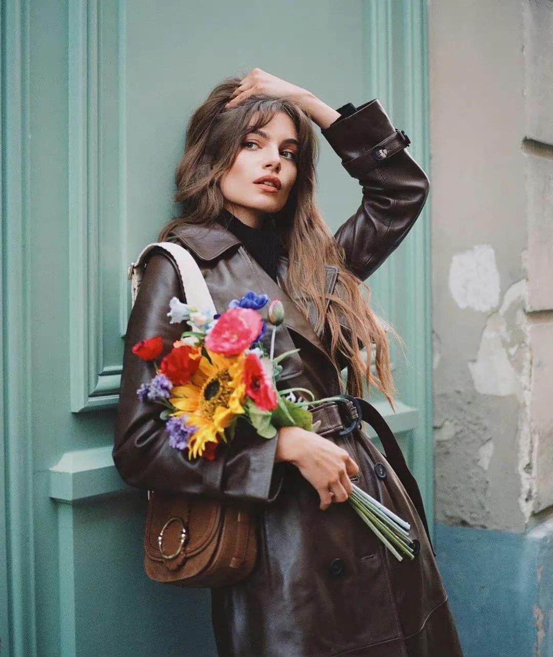 法国女人穿衣服为什么这么好看啊,法国精致女人穿着打扮