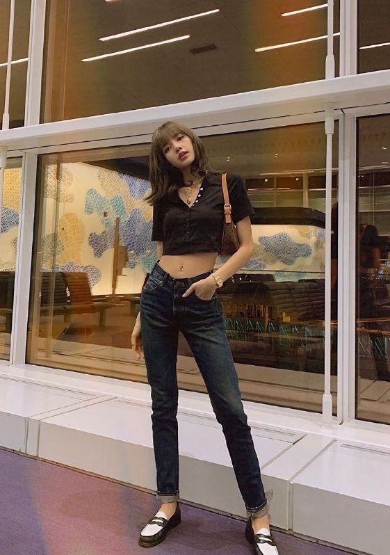 blackpink女团春季穿衣搭配,blackpink女团宽松穿搭