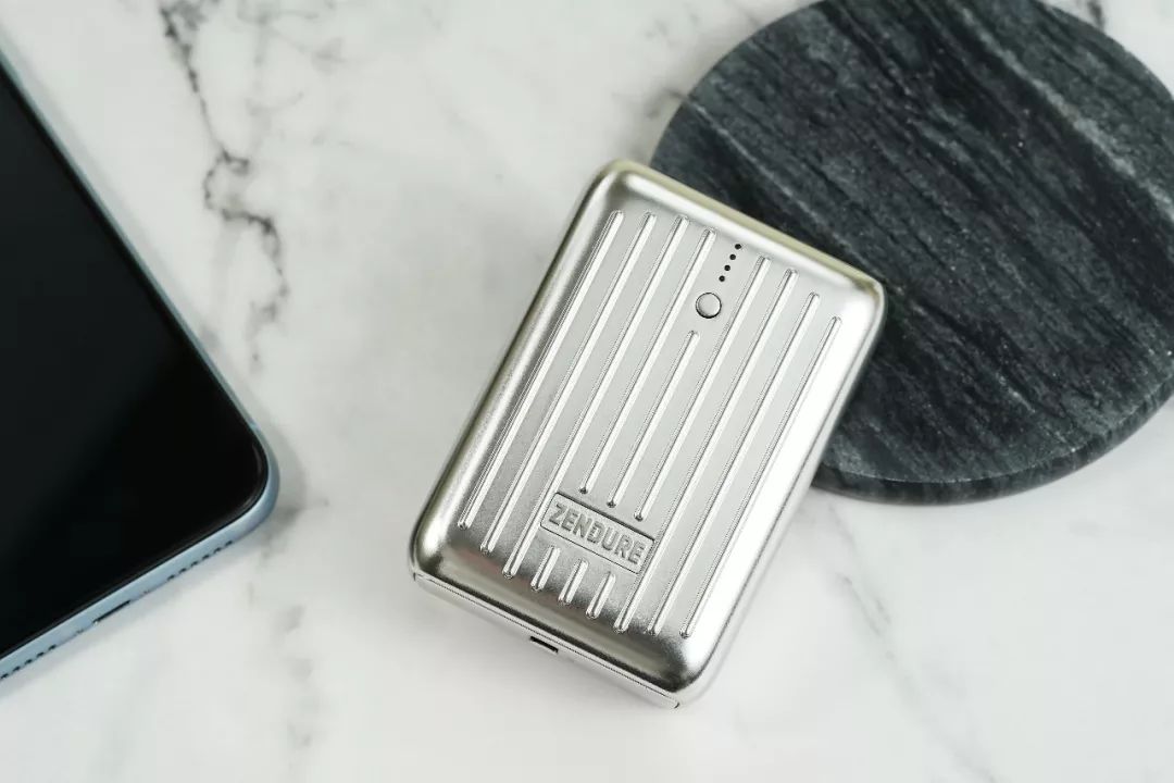 小米充电宝可以给华为手机充电吗,华为充电宝和小米充电宝哪个好