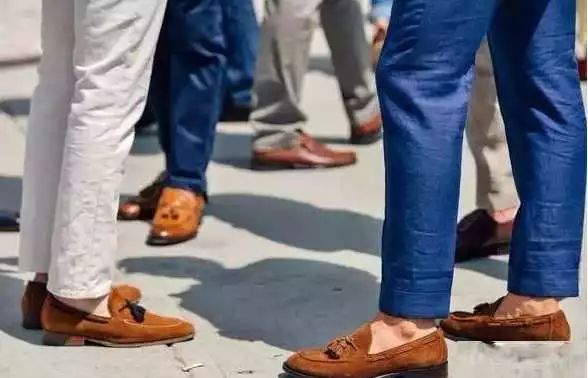 如何穿西装不像卖保险的,西装怎么穿才不像卖保险的