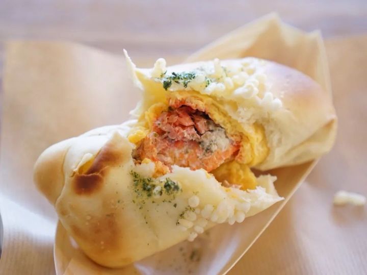 日本人开始往面包里加珍珠了！？揭开丧心病狂的日式面包发家史