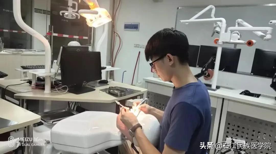 右江民族医学院护理专业,右江民族医学院各专业排名