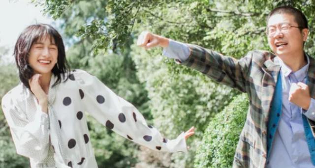 夫妻俩分道扬镳,秀恩爱的夫妻俩却突然分道扬镳了