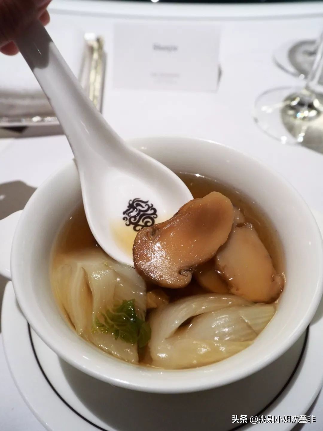 住50块钱以下的酒店是什么体验 (有没有必要住贵一点的酒店)