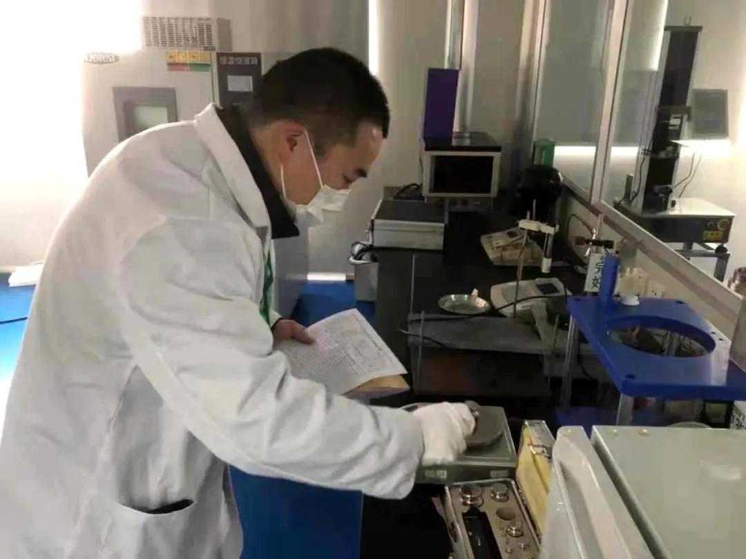 后勤兵新闻稿,战疫后勤食堂保障纪实视频