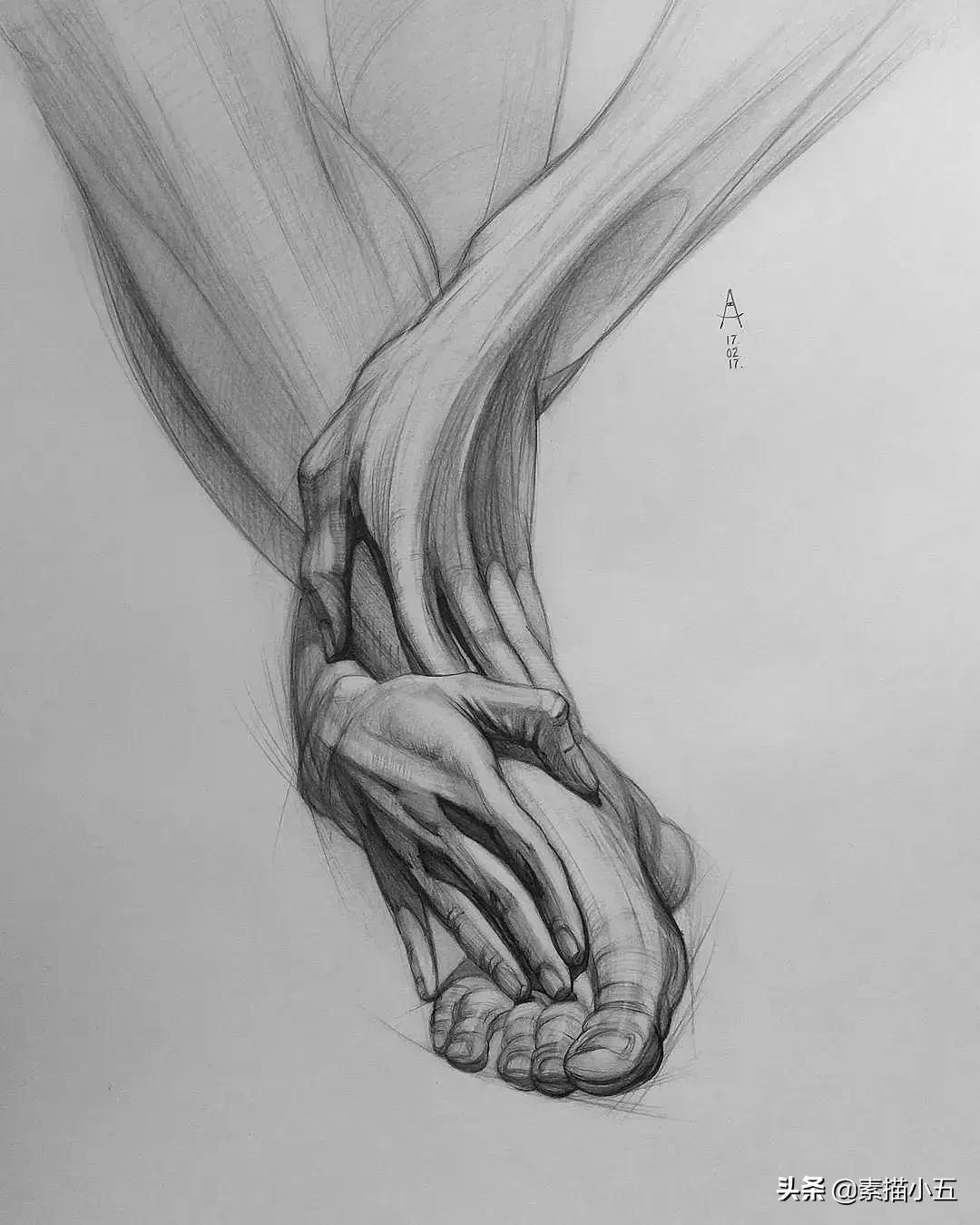 他画的素描无与伦比,他画的画栩栩如生让人拍案叫绝