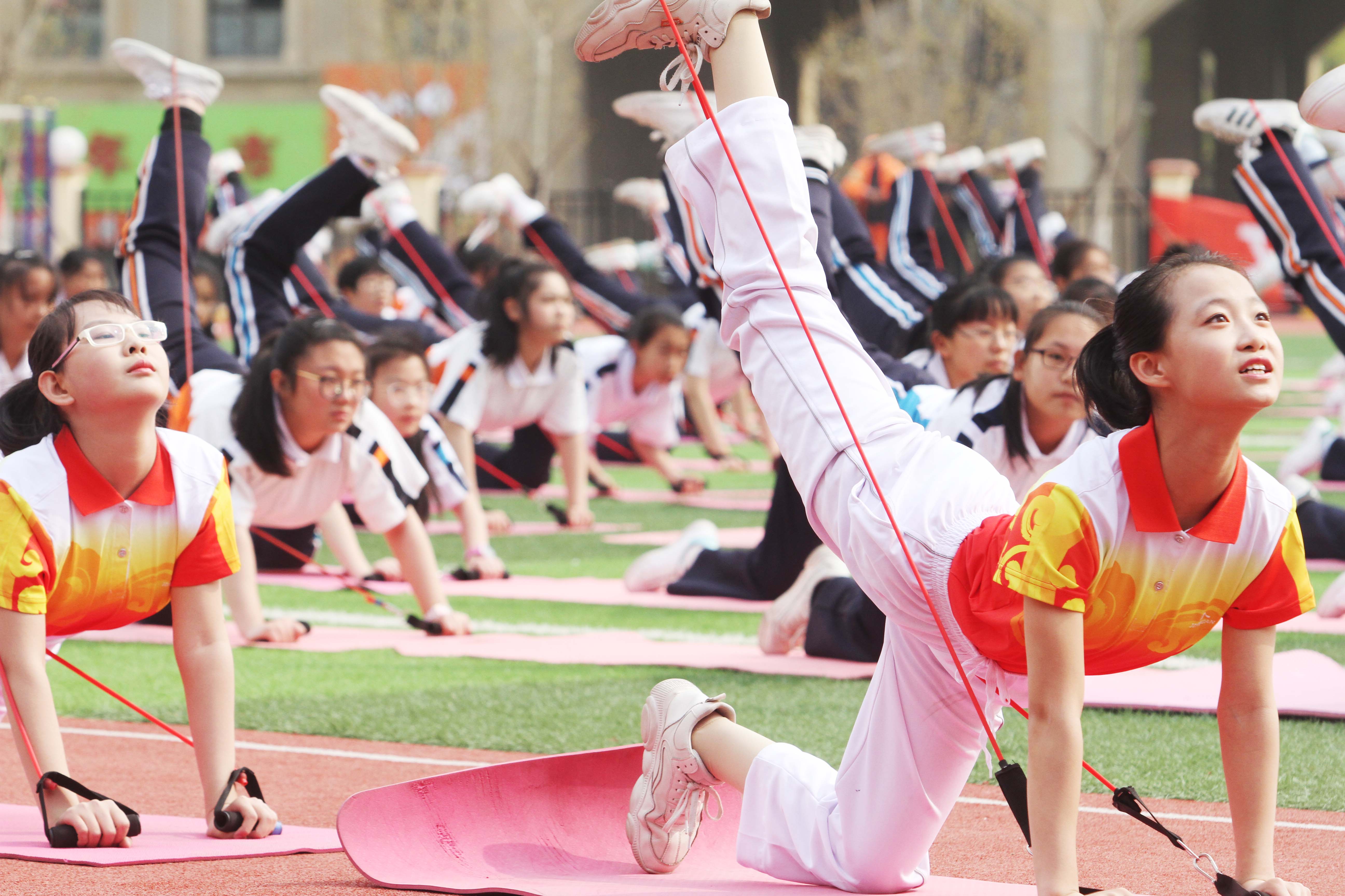 港城师生唱响运动之春序曲