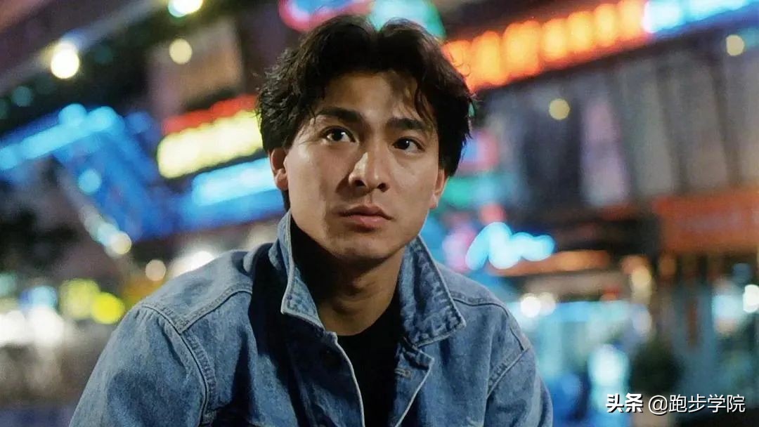 刘德华42岁颜值巅峰,刘德华60岁身材