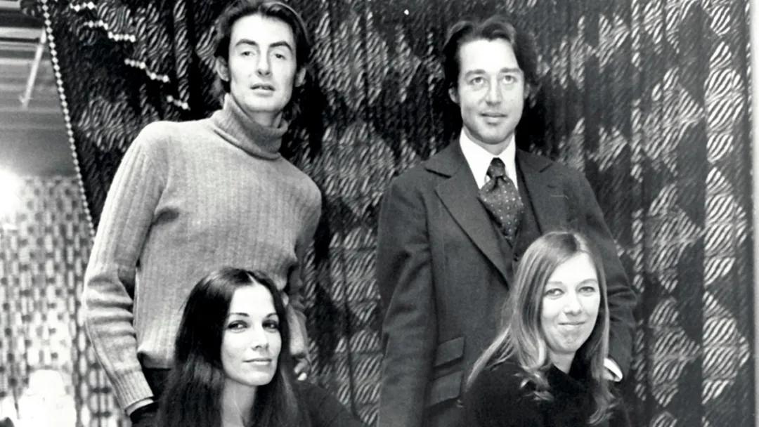 杰奎琳年轻照,杰奎琳回归