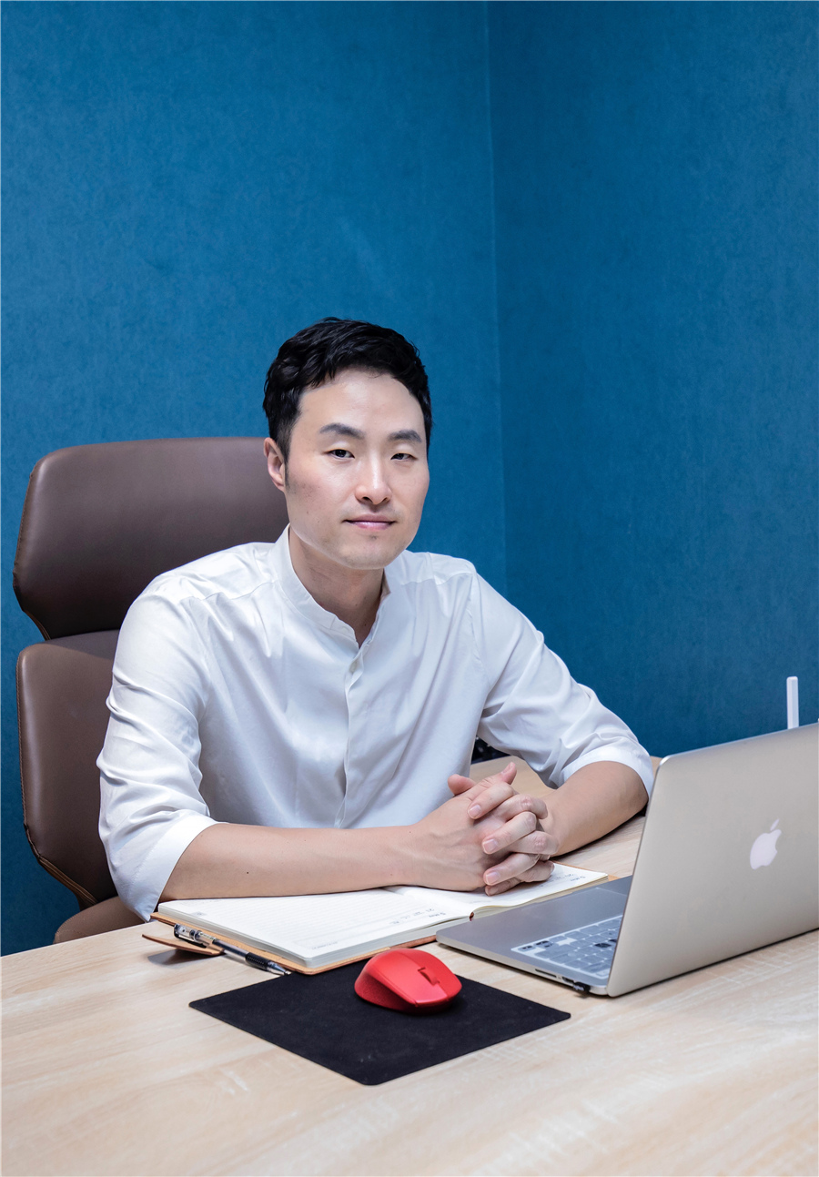 因材施教，韩国大神教你玩转室内高尔夫|易悦艾彼人物访谈