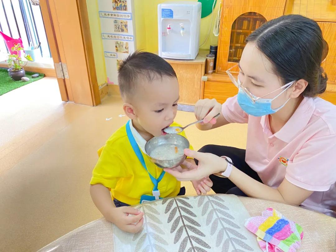 番禺｜桥南的“神兽回笼”了！新学期第一天，孩子们这样过