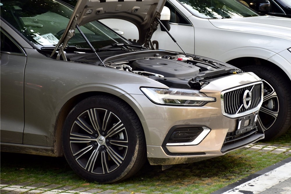 沃尔沃v60试驾,沃尔沃v60山路测试