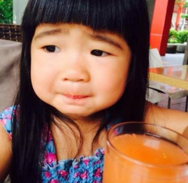 曹格女儿被喊妹妹,曹格的女儿蜡笔小新