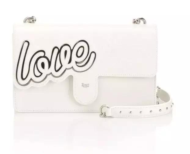 去年的包包配不上今年的自己,去年买的包已经配不上今年的你了