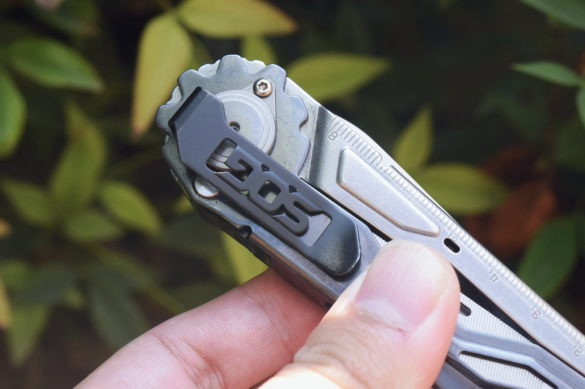 掌中利刃单手快开！——SOG迅猛龙多功能组合工具钳体验