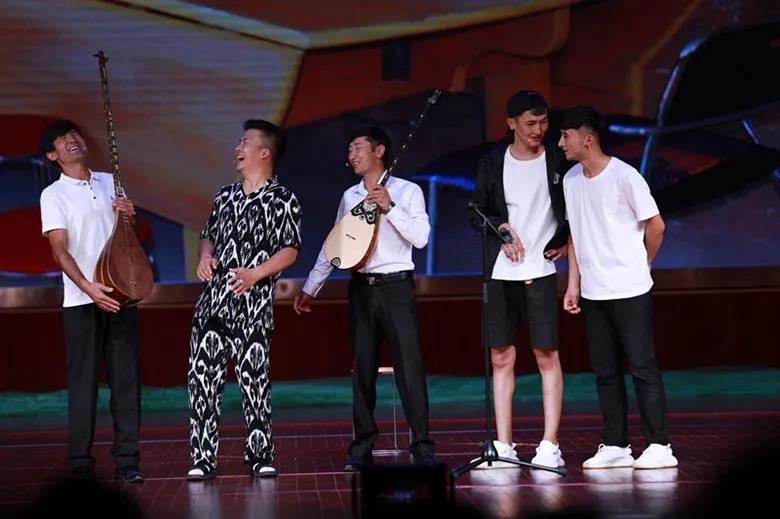 *疆新**兵团四师可克达拉市举办庆祝中国*产党共**成立100周年专题晚会暨职工文艺汇演颁奖晚会