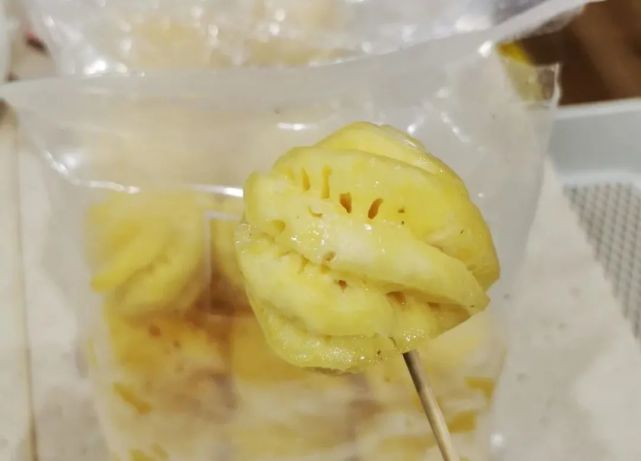 泰国小菠萝又脆又甜,泰国香水小菠萝长什么样子