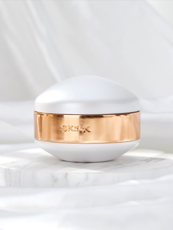 坚持用面霜会变白吗,坚持使用面霜出油会变少吗