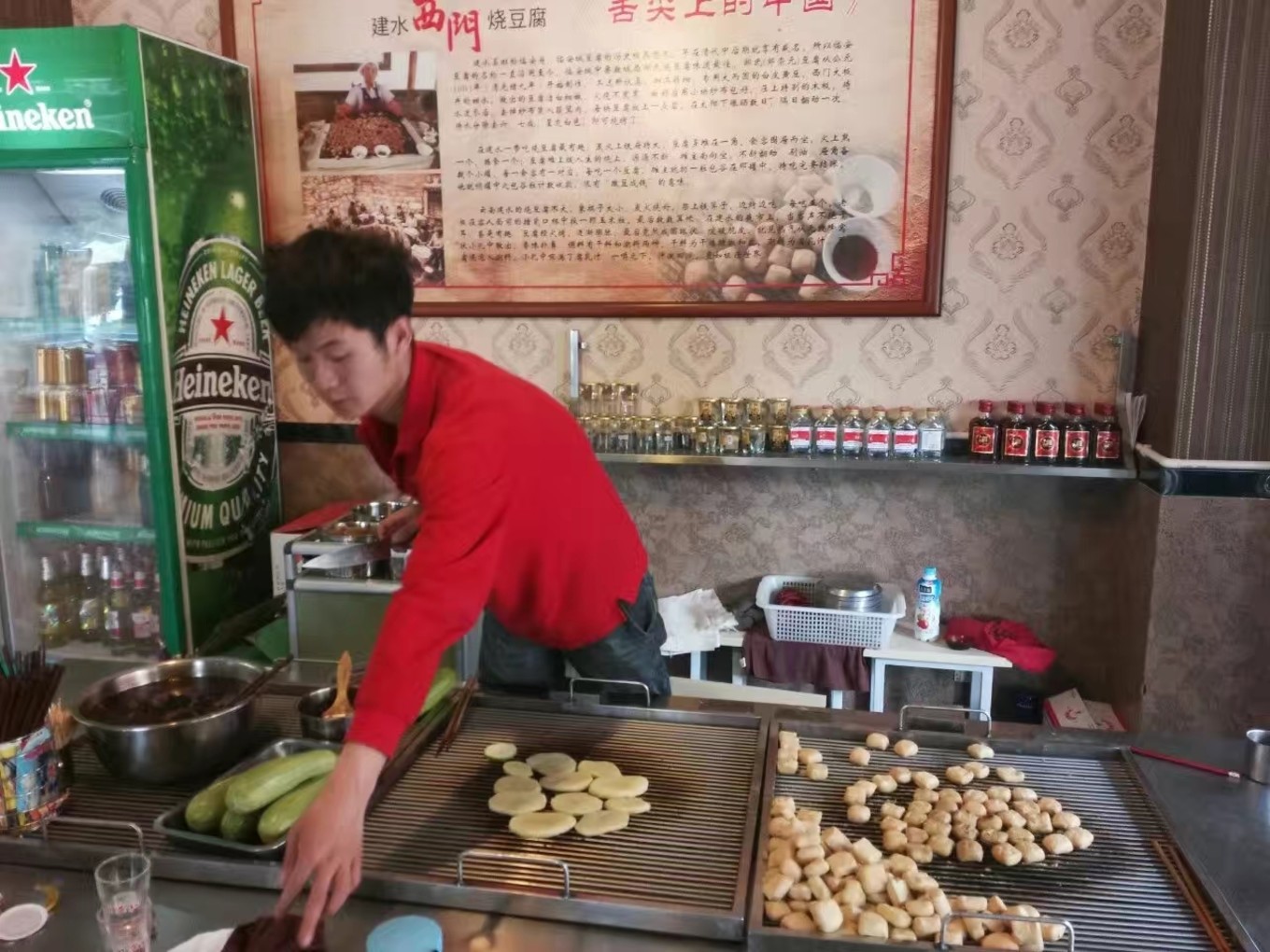 云南虎跳峡徒步线路初级,虎跳峡徒步28道弯