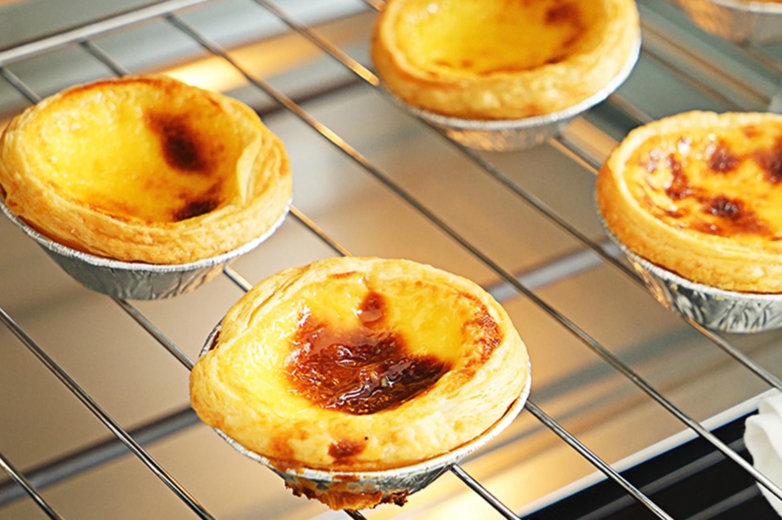 又酥又脆的蛋挞,蛋挞外层一样酥脆内里嫩滑香甜