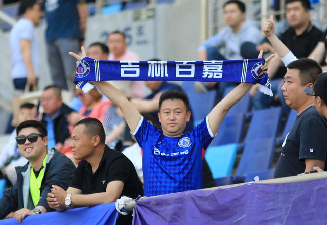 0比2落后，百嘉没有放弃，新主场见证一个永不放弃的百嘉