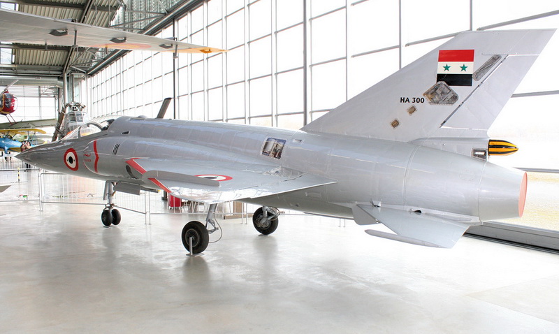 法老的新飞机,埃及ha300战斗机