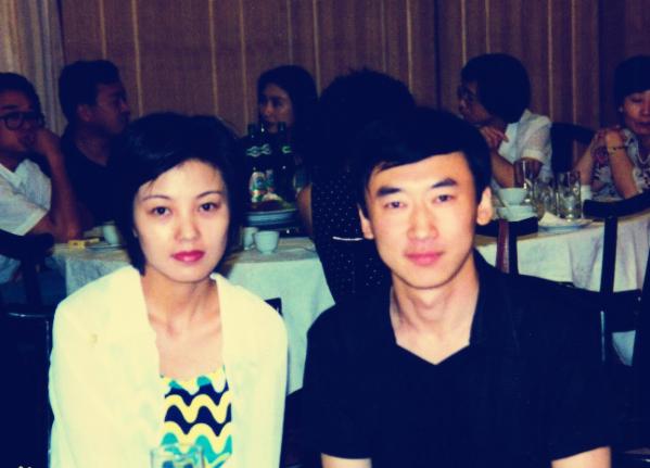 谢雨欣的坎坷情史,谢雨欣前男友出事了