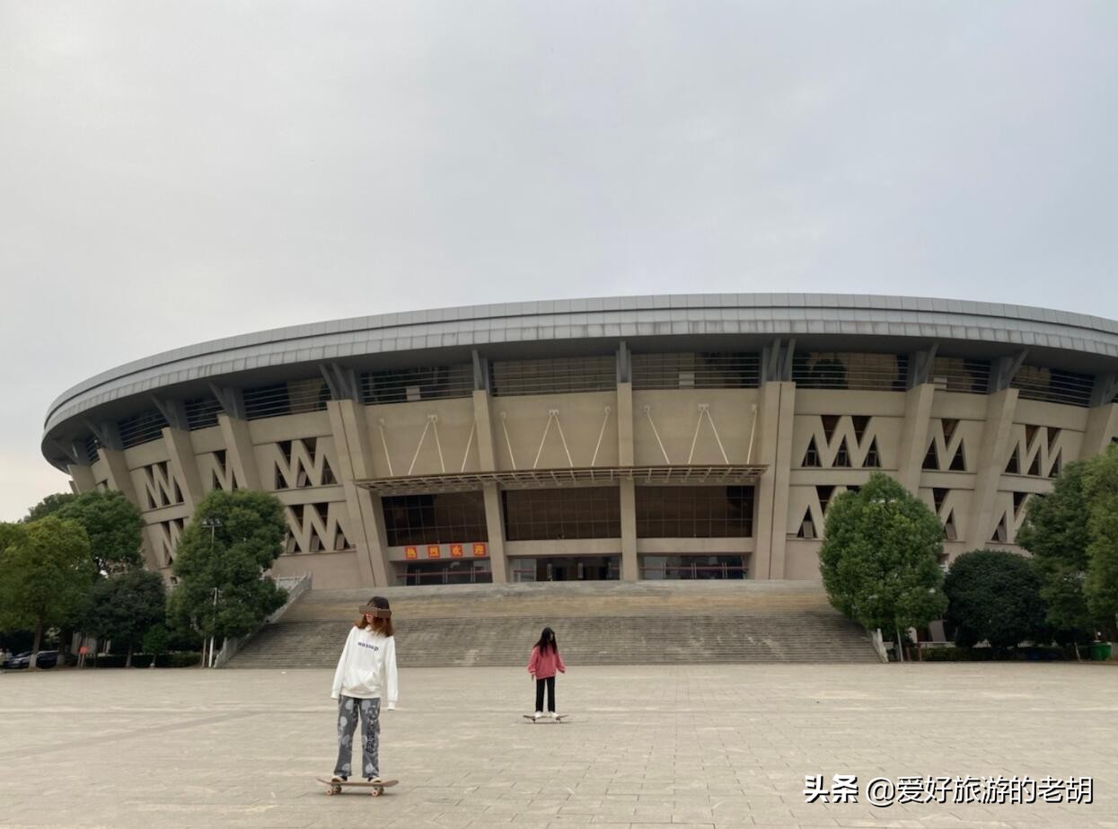 湖南医学院临床学费是多少,湖南最厉害的医学院