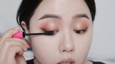 单眼皮肿眼泡眼尾上翘眼妆画法,单眼皮眼妆的画法初学者视频