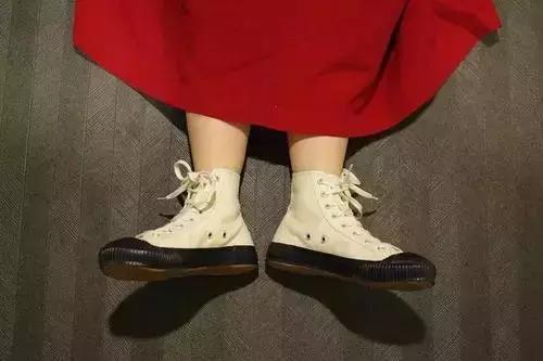 三分舒适，七分时髦，是帆布鞋自带的属性。