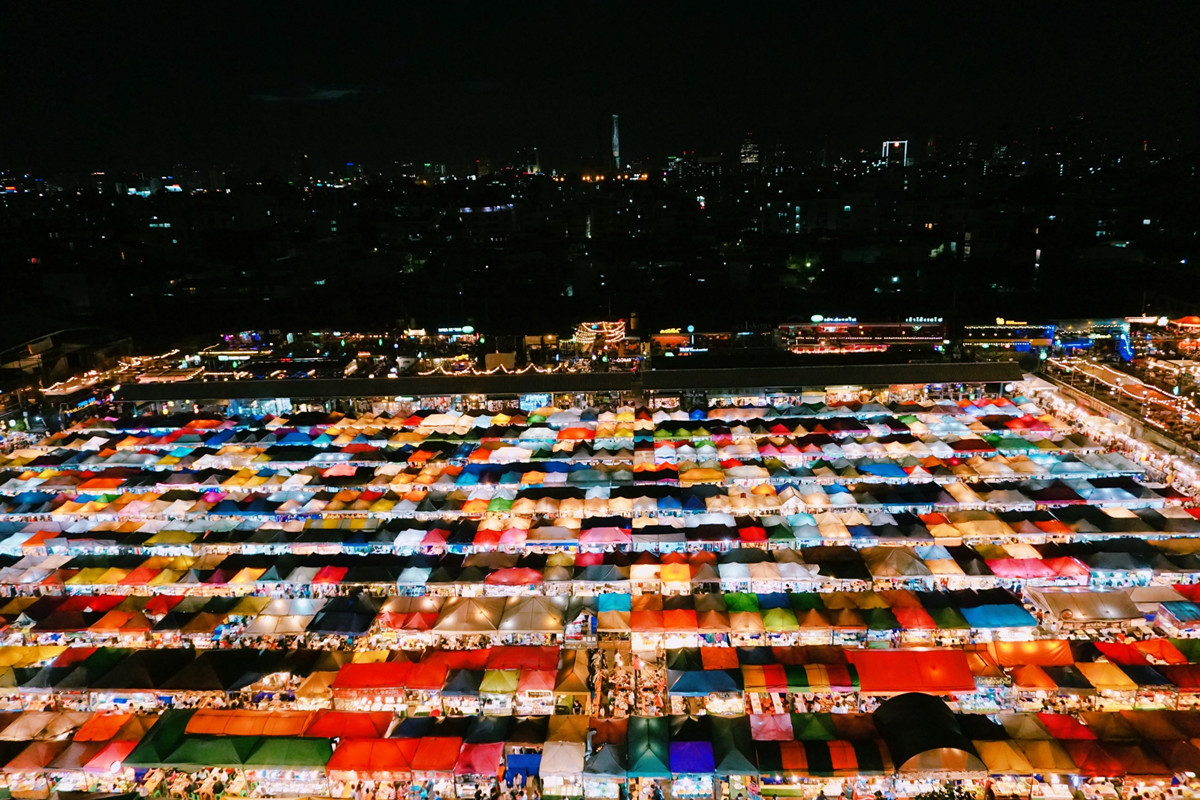泰国美食推荐网红打卡地,泰国旅游网红打卡美食城