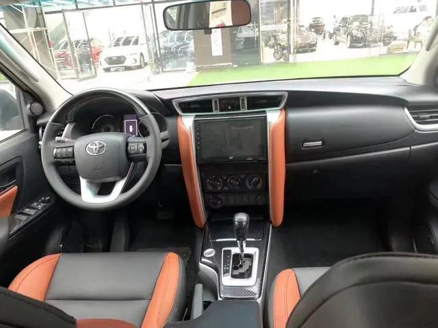 2023款奔跑者到店，配2.5T引擎，竞争丰田汉兰达