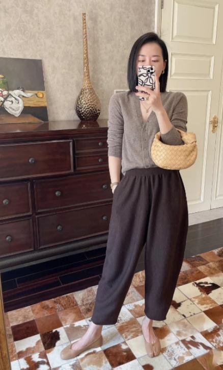 中年女式鞋子今年流行款,今年秋冬季50岁妈妈流行什么鞋